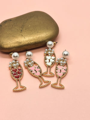
            
                Load image into Gallery viewer, Champagne Hearts Earrings
            
        